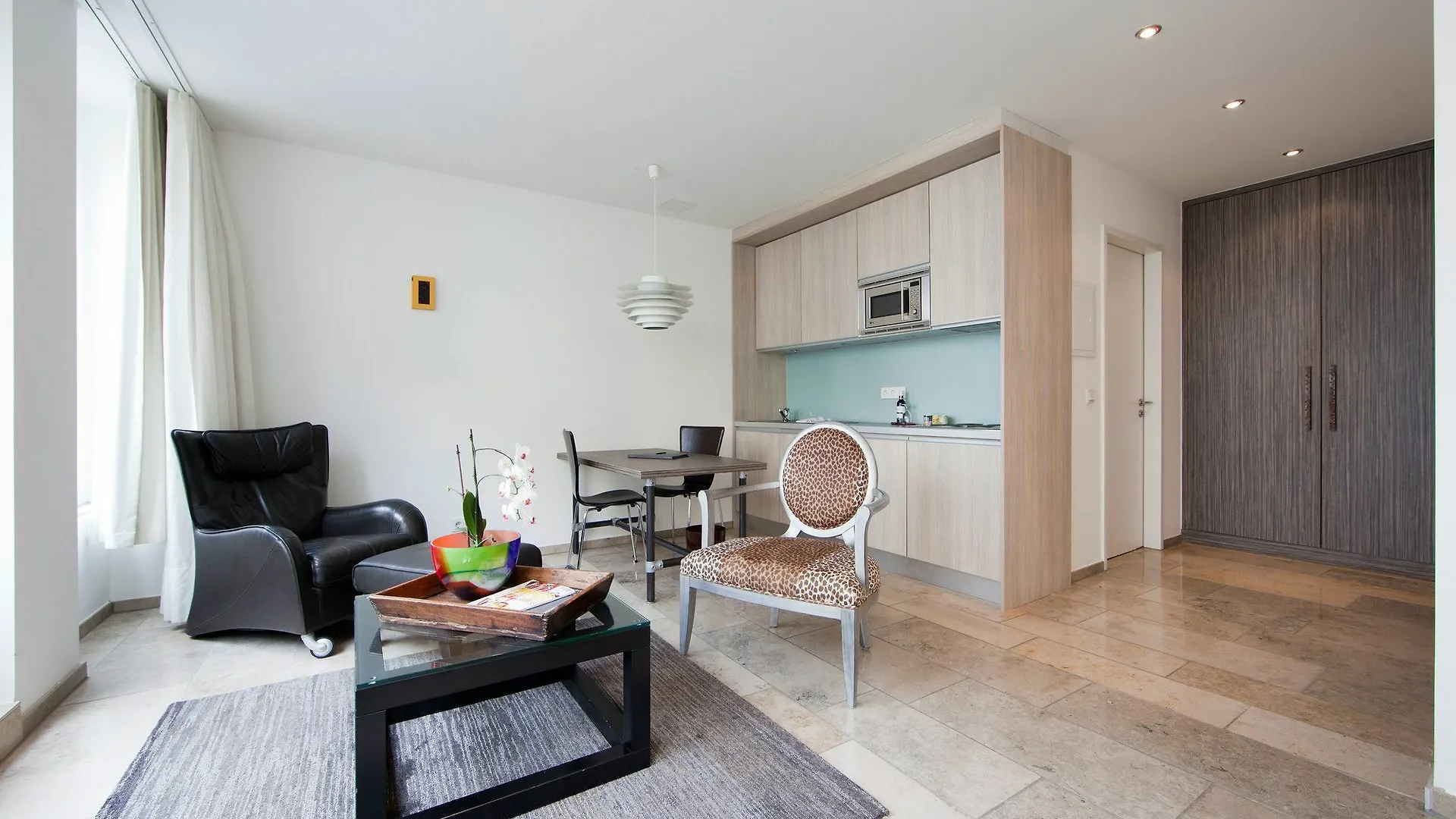 ****  Burns Art & Culture Hotel Düsseldorf Tyskland