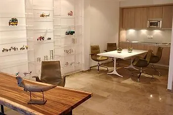 Burns Art & Culture Hotel Düsseldorf 4*,